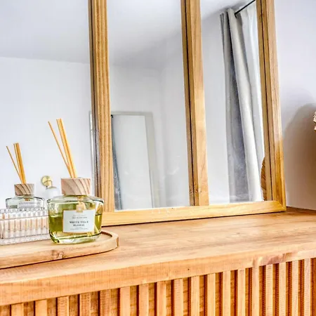 De Charme, 4 Chambres, Piscine Βίλα *