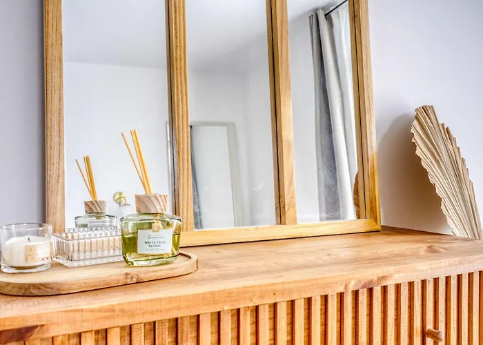 De Charme, 4 Chambres, Piscine Βίλα *